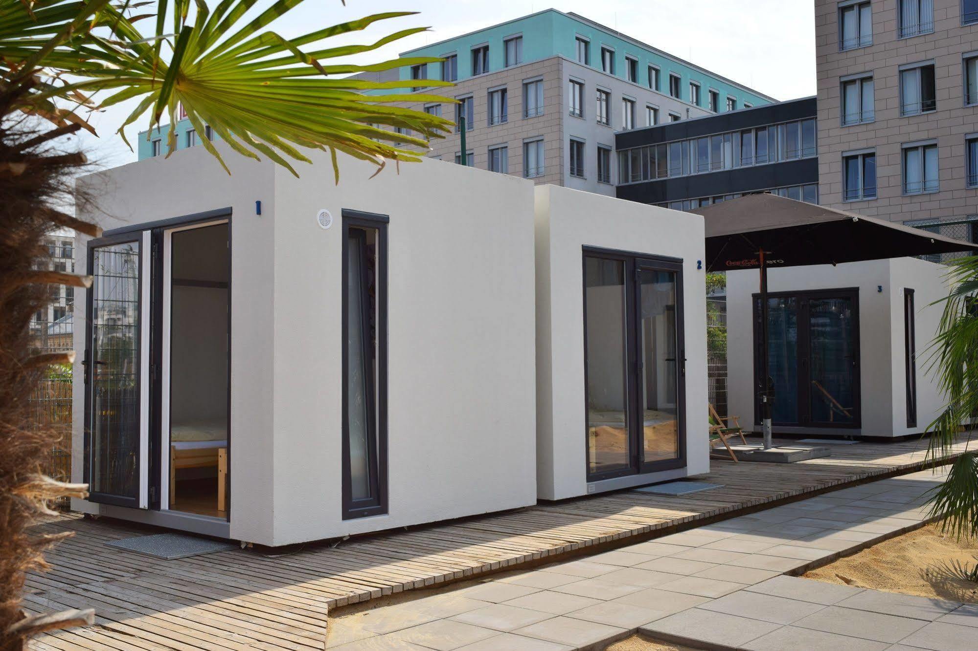 Cube Lodges Berlin Mitte — Photos 3